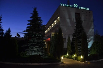 Hotel Senator
