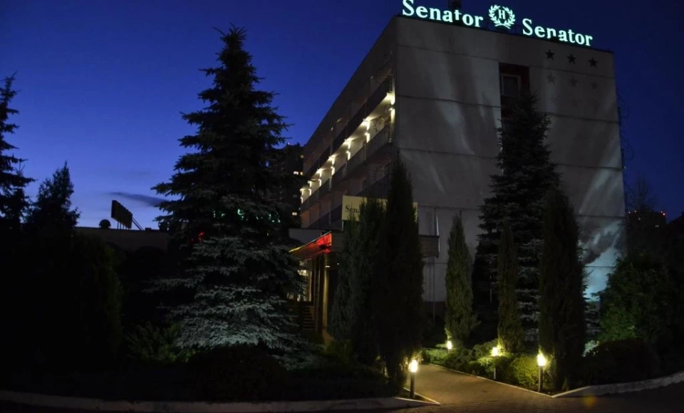 Hotel Senator