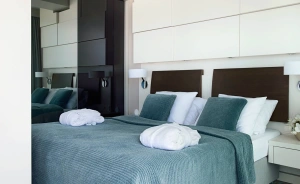 Marine Hotel***** & Ultra Marine Hotel ***** / 3