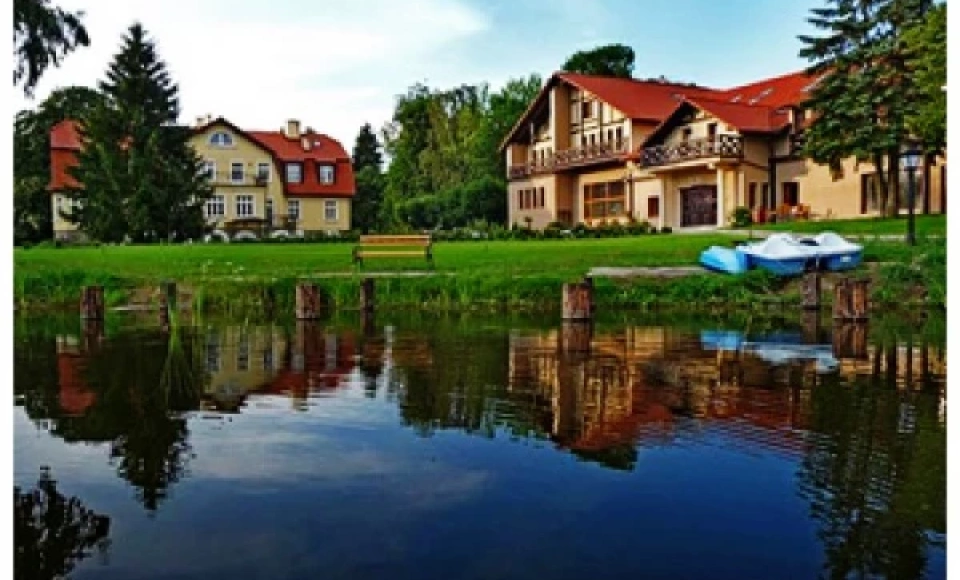 Luboradza - Dwór Pomorski