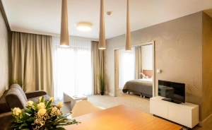 Hotel Invite Hotel **** / 1