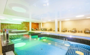DoubleTree by Hilton Kraków Hotel & Convention Center Hotel **** / 2