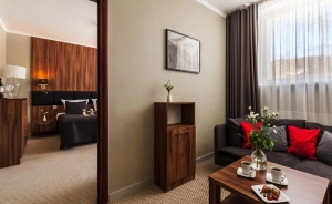 Kolejarz Resort&SPA Obiekt szkoleniowo-wypoczynkowy / 1