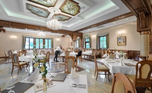 Hotel Poledno Pałac / 0