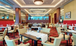 Hilton Warsaw Hotel and Convention Centre Hotel **** / 1
