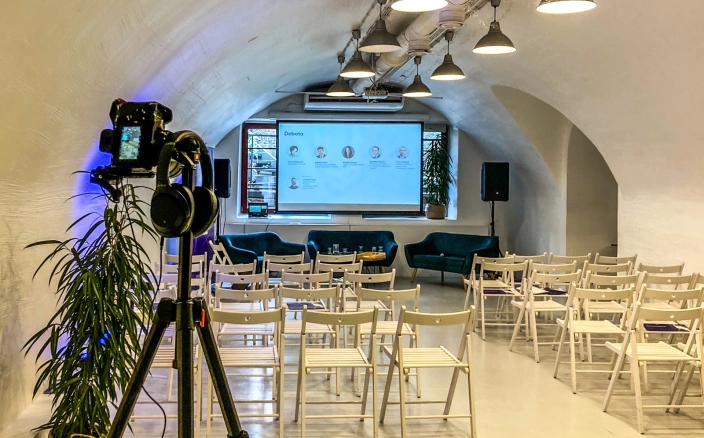 Sale konferencyjne Warszawa - Pół na Pół