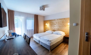 Hotel*** Dworek Wapionka Hotel *** / 0