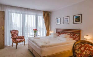 Hotel Paryski Art & Business Hotel **** / 0