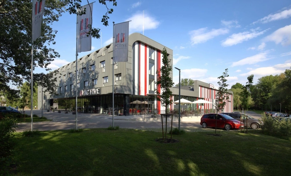 Active Hotel