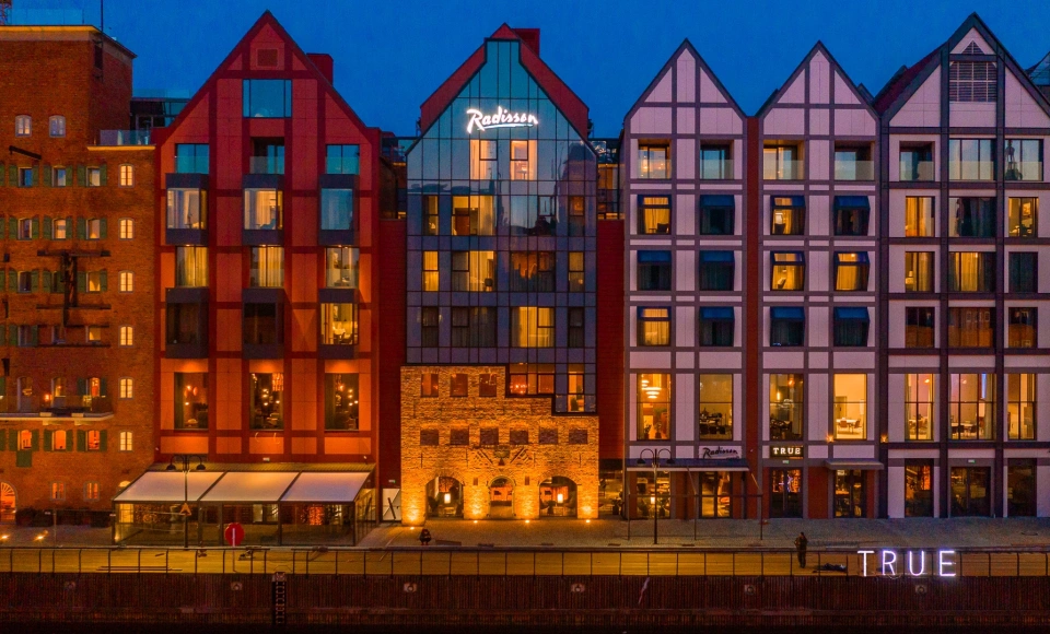 Radisson Hotel & Apartments