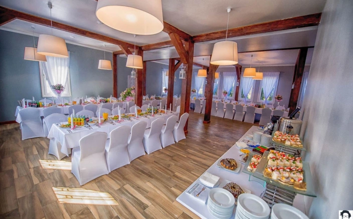 Sale konferencyjne Warszawa - Marcowy Zając