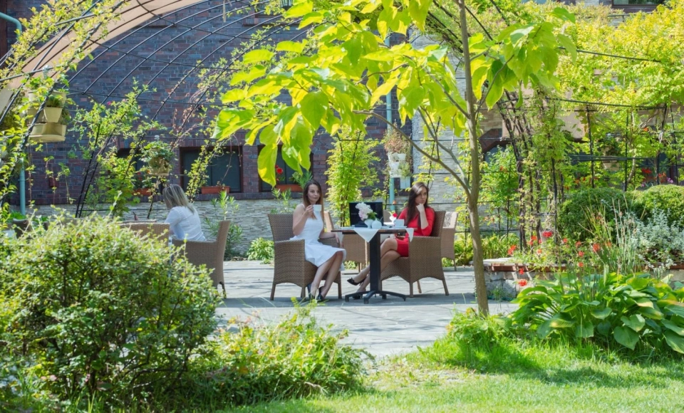 Manor House SPA**** - Pałac Odrowążów*****