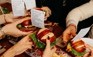 NINE's Restaurant & Sports Bar Restauracja / 0