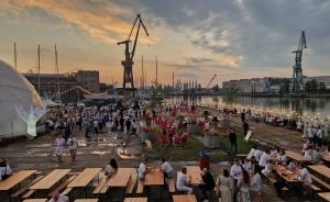 DOK CESARSKI Wyjątkowe miejsce / 0