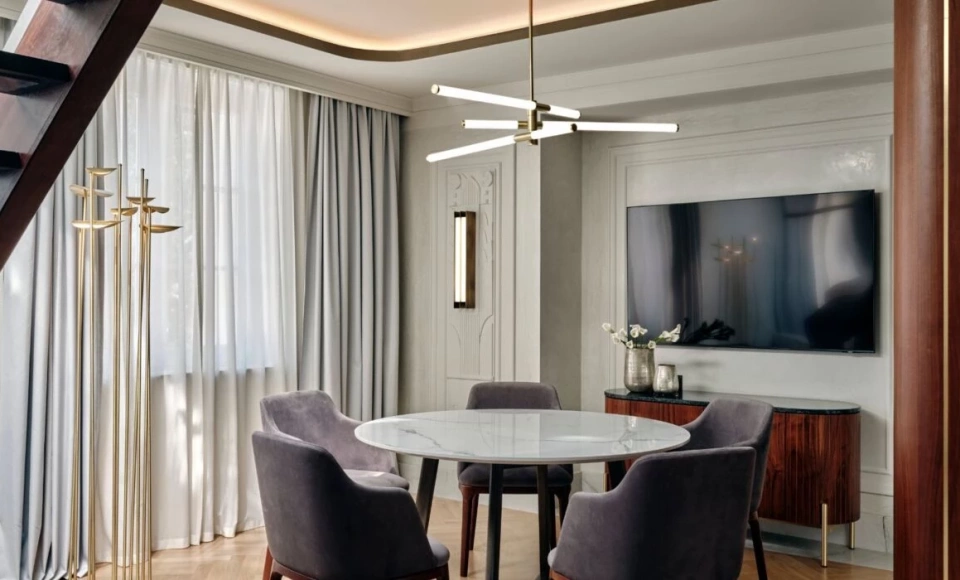 The Crown Kraków Handwritten Collection