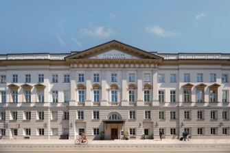 Stradom House, Autograph Collection