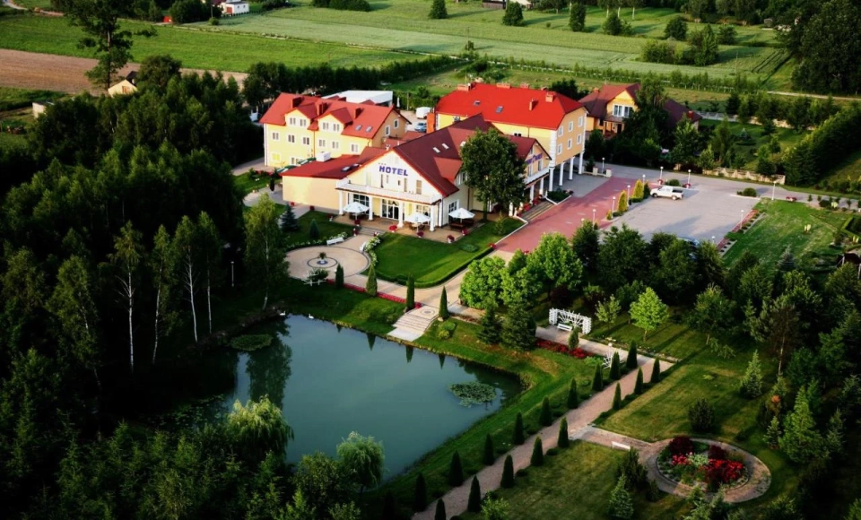 Hotel Chabrowy Dworek