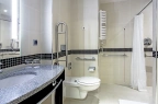 Hotel *** Hampton by Hilton Gdańsk Airport / 4