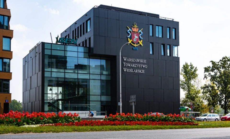 WTW Wioślarska 6 (z widokiem na Wisłę)