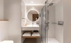 Hampton by Hilton Wrocław Hotel *** / 2