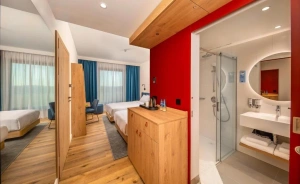 Hampton by Hilton Wrocław Hotel *** / 3
