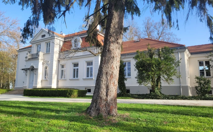 Sale konferencyjne Warszawa - Pałac Wieniawskich Glamping