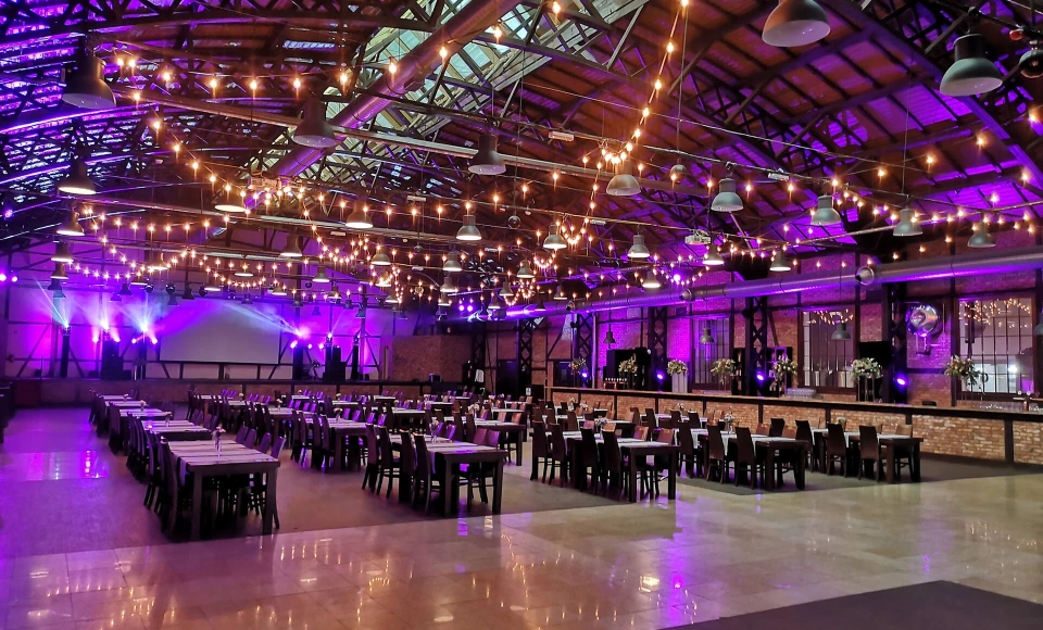 Stara Zajezdnia Kraków by DeSilva