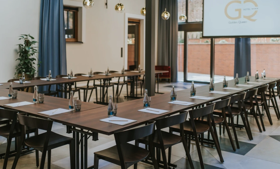 Hotel Golden Queen****