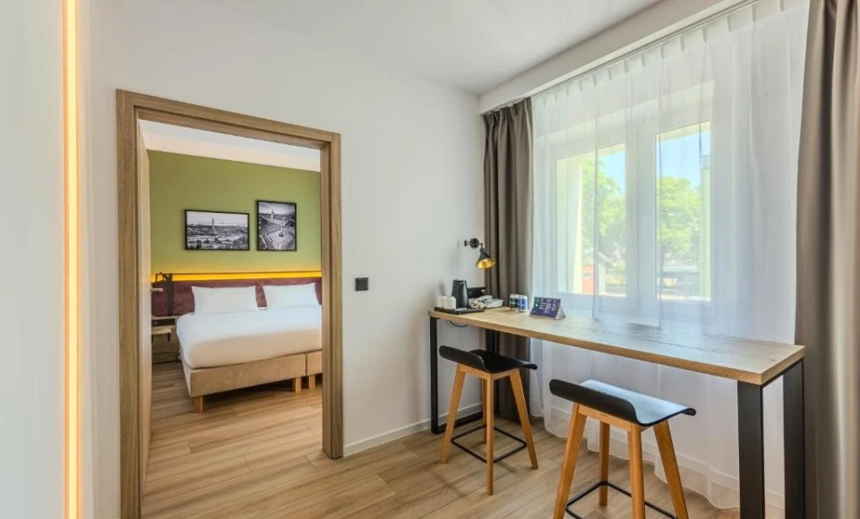 Hotel *** Campanile Warszawa Północ / 7