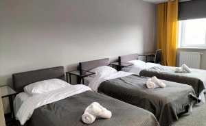 Hotel i Restauracja  Świt Hotel *** / 1