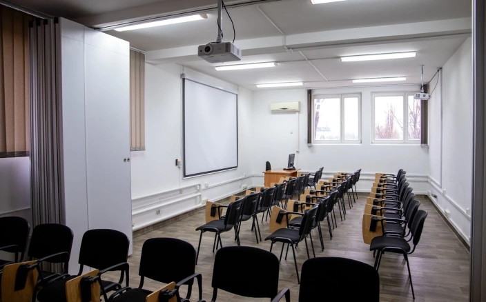 Sale konferencyjne Warszawa - Akademia Humanistyczno Ekonomiczna w Łodzi filia w Warszawie