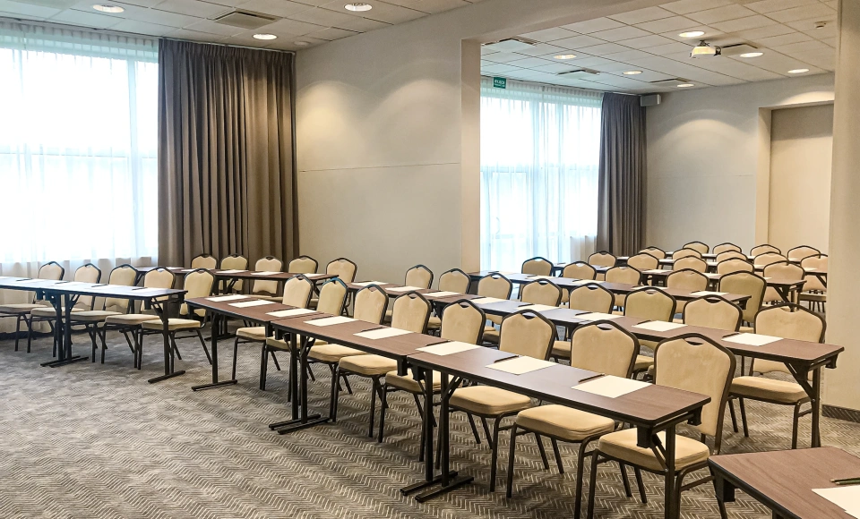 Hotel Victor Pruszków DeSilva