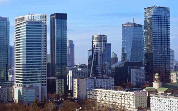 Sale konferencyjne Warszawa - Hotel Puro przy skrzyżowaniu ulic Twarda i Mariańska